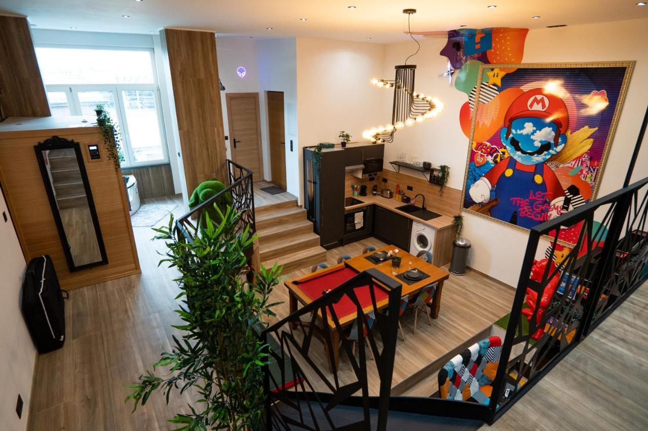 Apartamento Capsule Luna Park - Jacuzzi - Sauna - Jeux & Arcades - Billard - Netflix & Cinema - Valenciennes