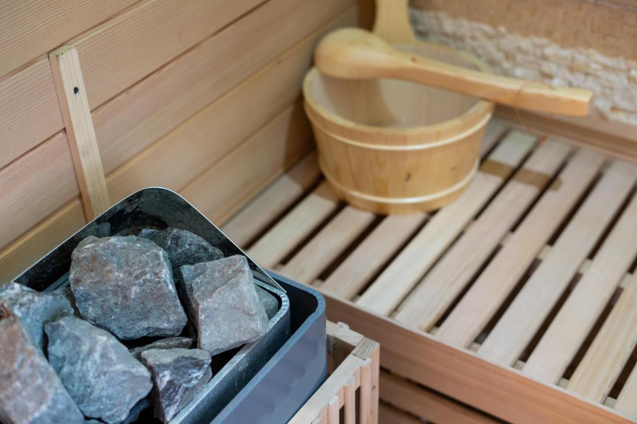 Capsule Luna Park - Jacuzzi - Sauna - Jeux & Arcades - Billard - Netflix & Cinema -