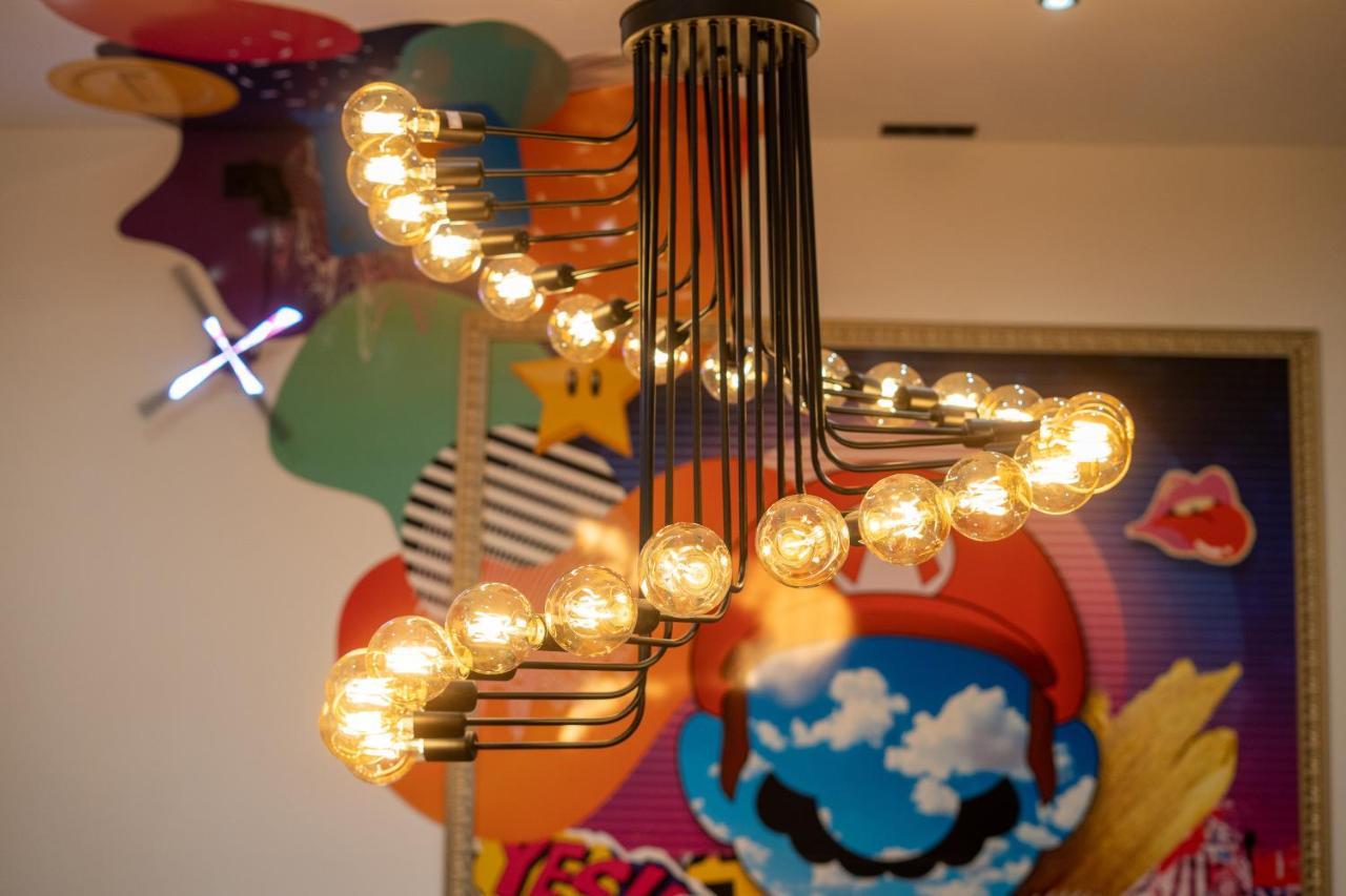 Apartamento Capsule Luna Park - Jacuzzi - Sauna - Jeux & Arcades - Billard - Netflix & Cinema -